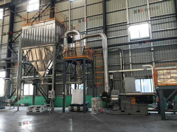 聚丙烯酰胺超微粉碎机--河北某公司